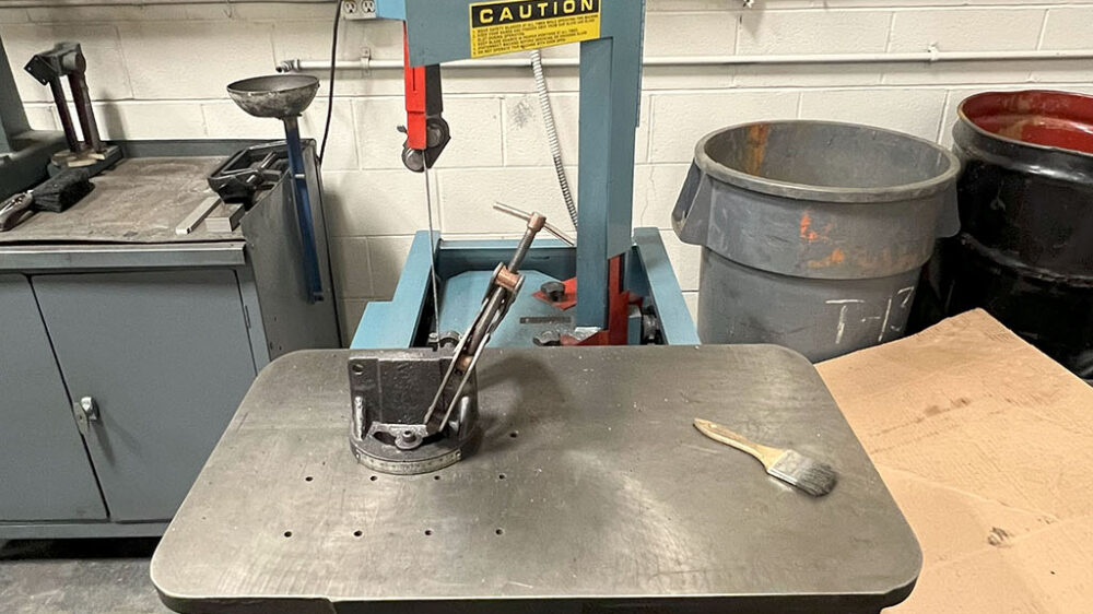 Vertical Band Saw